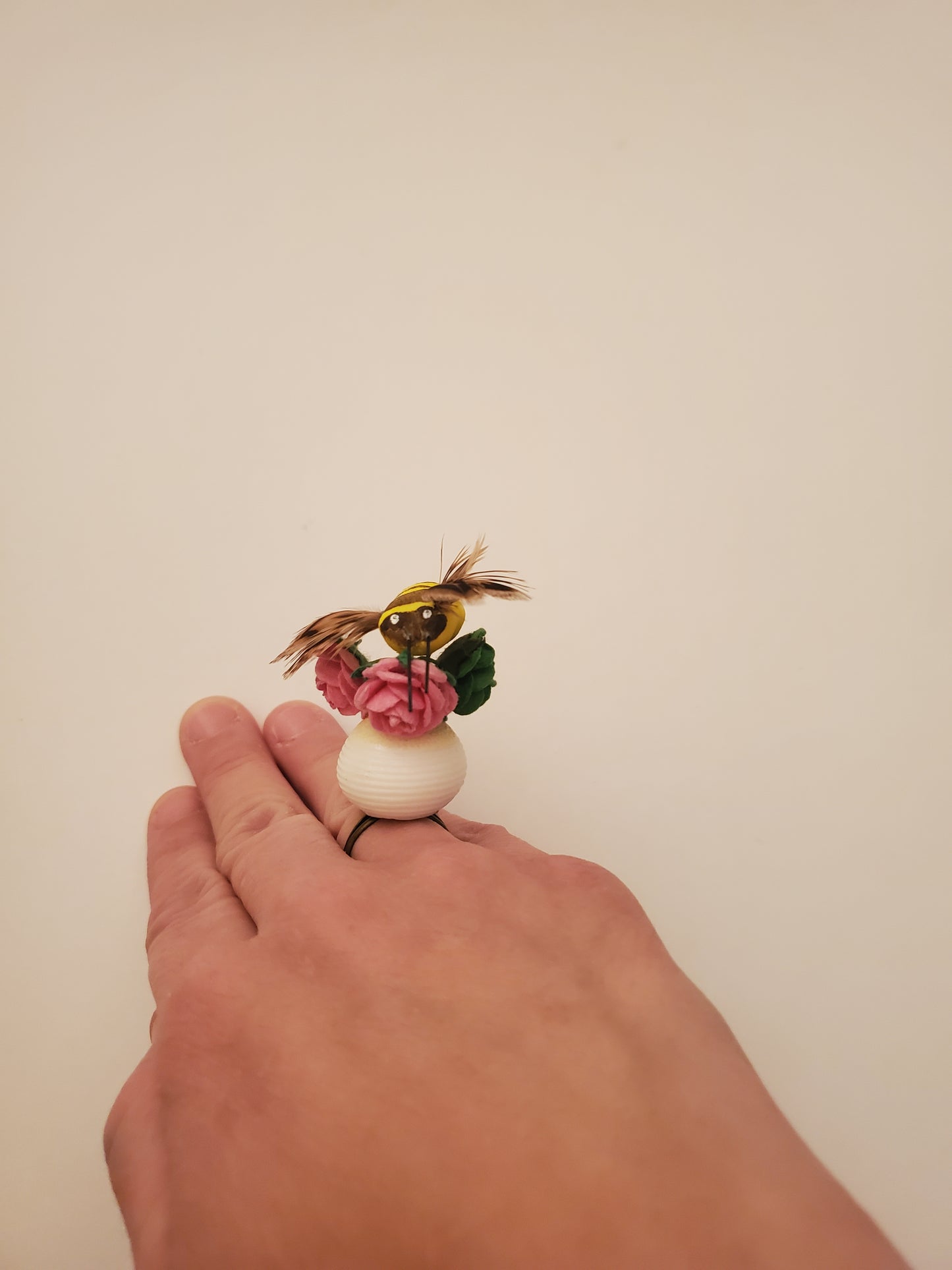 Floral Bee Vase Ring