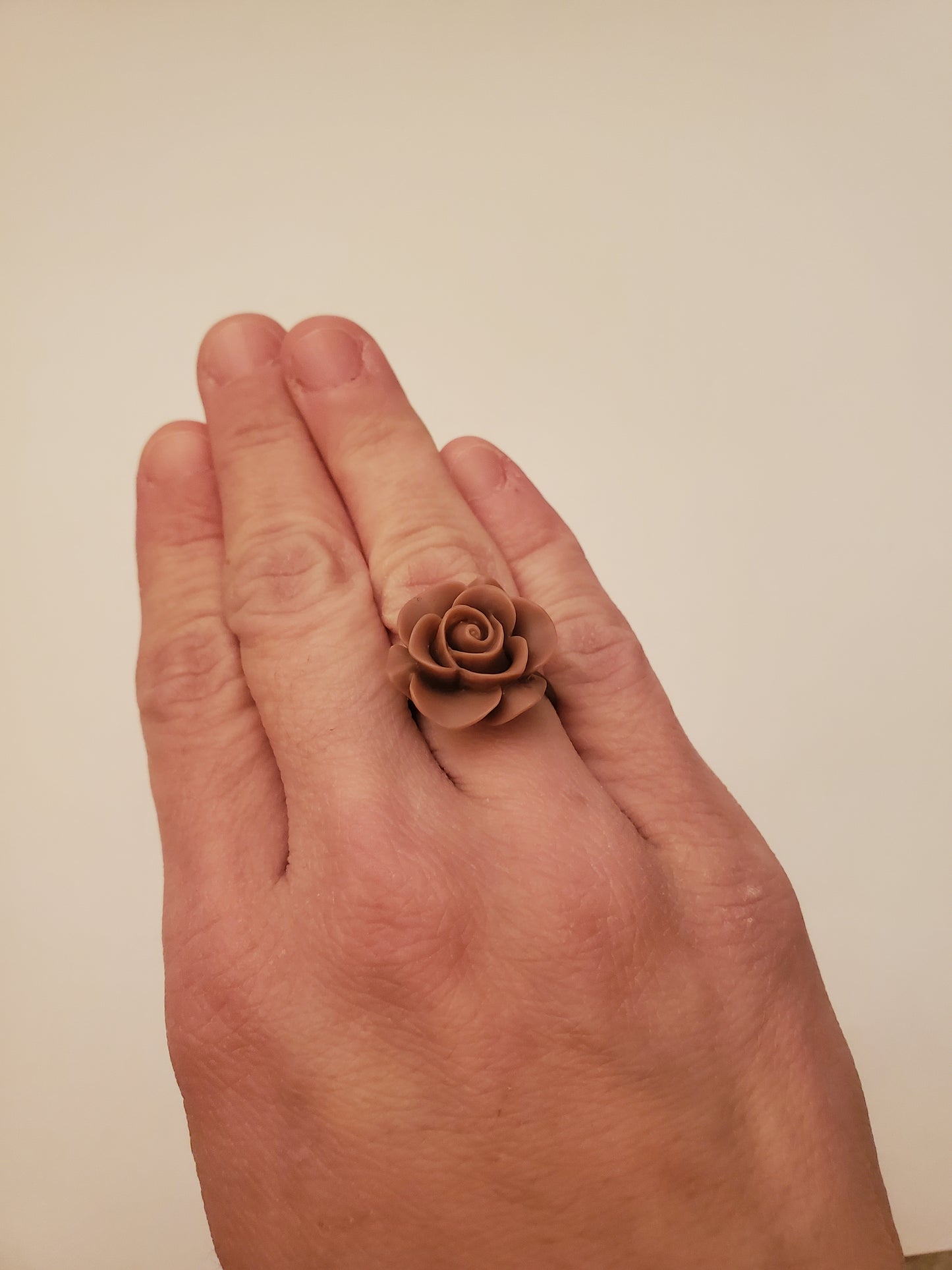 Floral Ring (Adjustable Base)