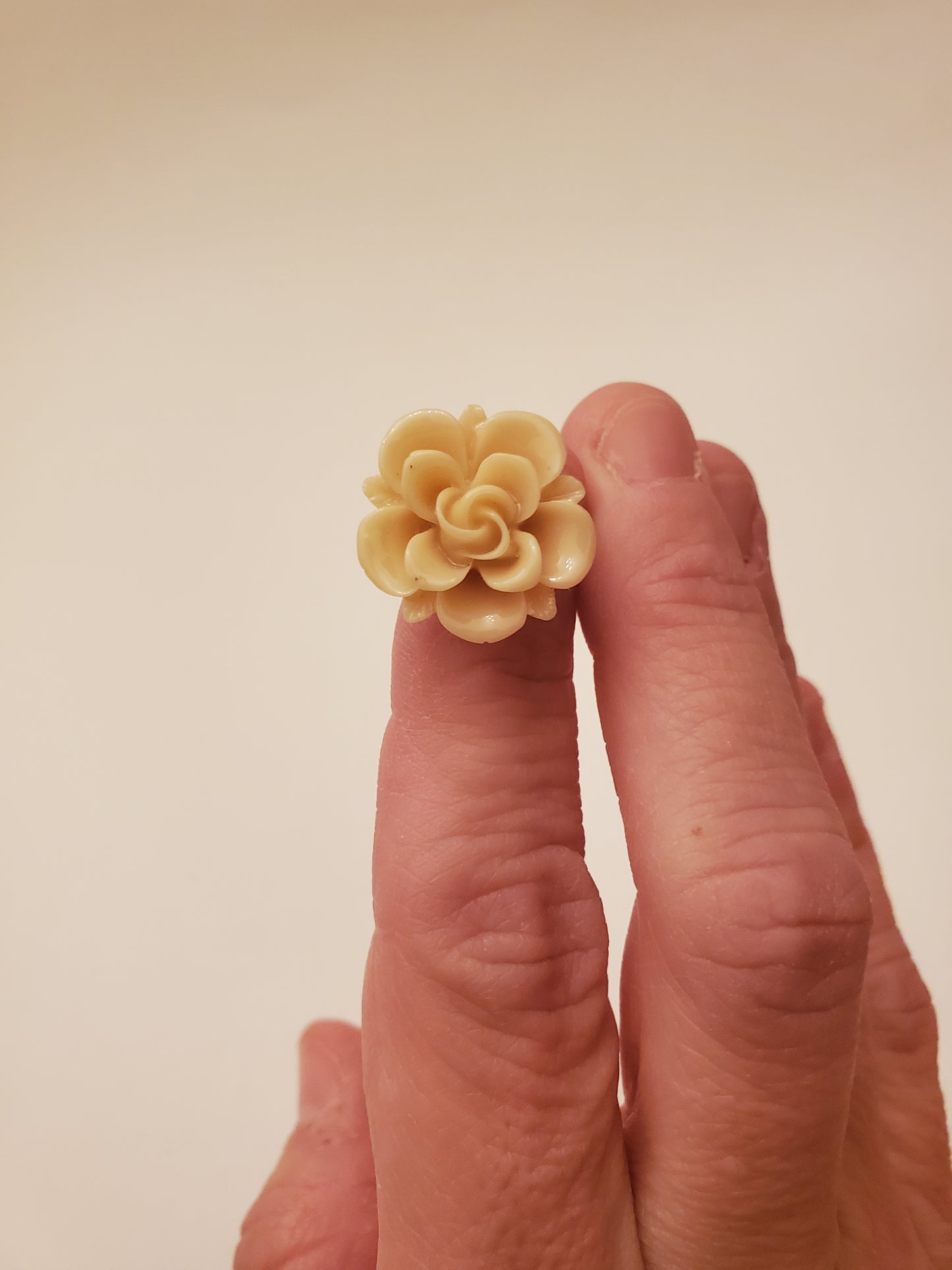 Floral Ring (Adjustable Base)