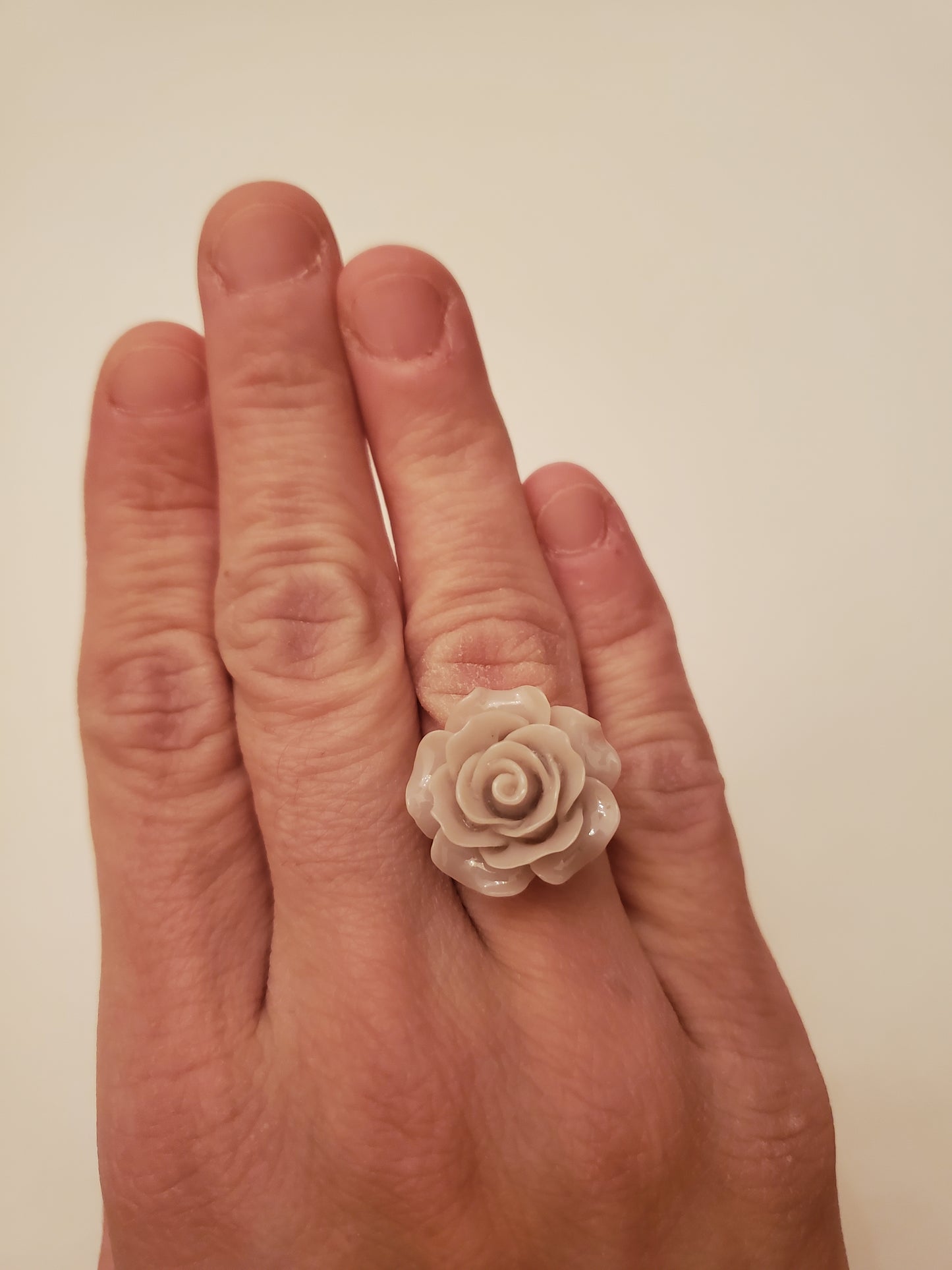 Floral Ring (Adjustable Base)