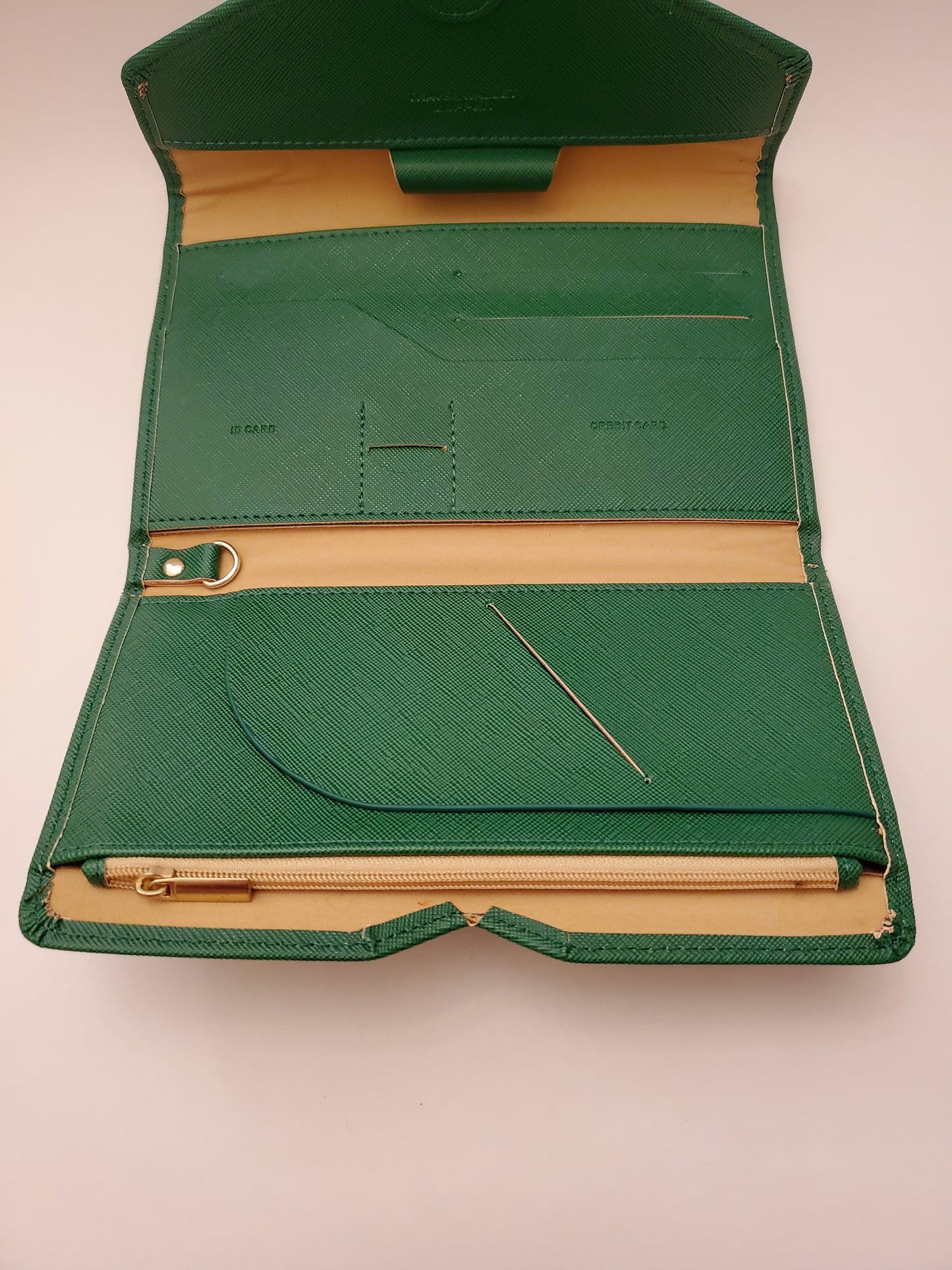 Travel Wallet in Green